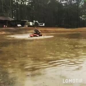 Meet your Posher, Collin